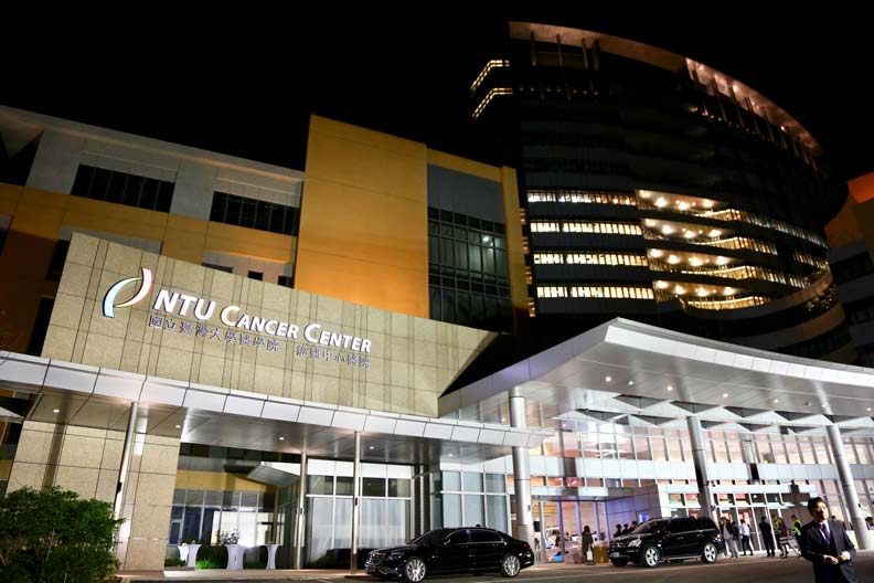 郭台銘將小愛化大愛，捐150億蓋的癌醫中心終於啟用_img_4