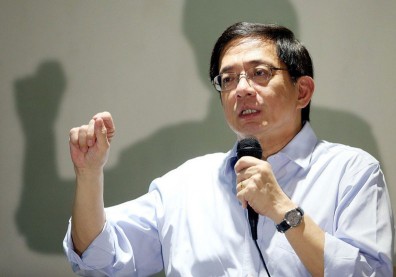 台大有校長了！教育部發校長聘書給管中閔