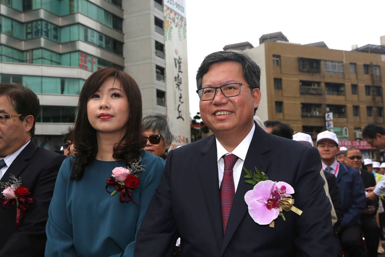 【圖集】宣誓後先回市府批公文！鄭文燦祭出三支箭打造桃園_img_1