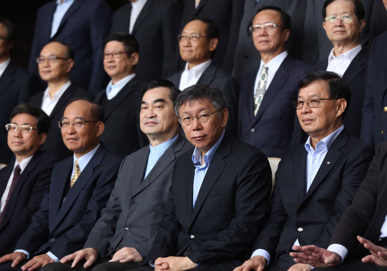 【圖集】史上最短就職典禮？柯文哲僅花5分鐘說8個字