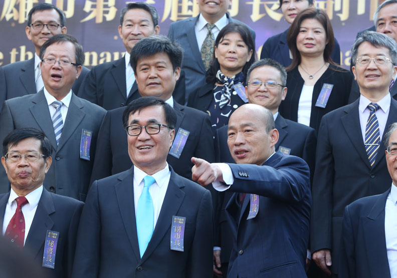 【圖集】搭愛之船又撂英文 韓國瑜就職坦言「內心很焦急」_img_6