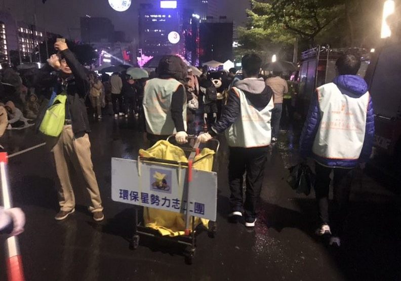 你在狂歡他們打掃！我們的公德心在哪？_img_4