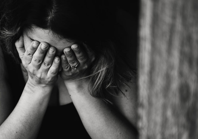 以Deepfake技術製作的假影片，受害者多為女性。圖片來源：pexels
