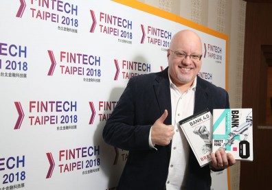 布雷特．金恩：內嵌式銀行，讓金融服務無所不在