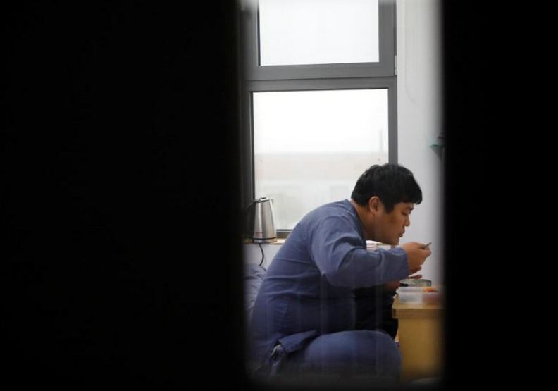 工作壓力實在太大！韓國人選擇去監獄放鬆