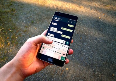 打擊假新聞，全球最多用戶App限制訊息轉發次數！