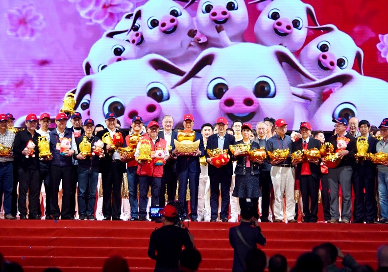 面對不景氣 郭台銘溫馨喊話:請相信我這個「老掌門人」_img_2