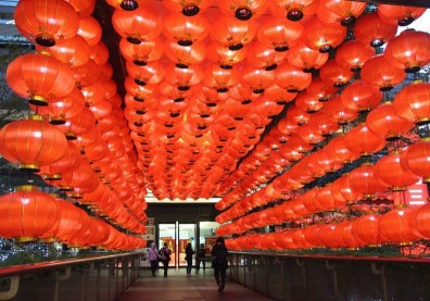 想逛街還來得及！2019四大百貨春節營業時間在這裡