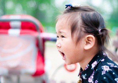 教孩子「不跌倒」，不如教他們「怎麼站起來」