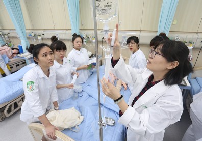 擁抱高齡化社會 抗壓又助人的白衣天使