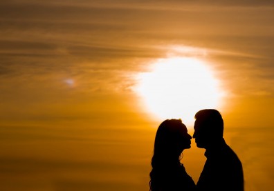 婚姻是「虛幻愛情」的墳墓？還是真愛的開始？
