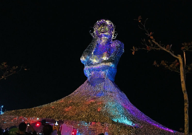 象徵新住民的「海之女神」花燈，是今年台灣燈會一大焦點。