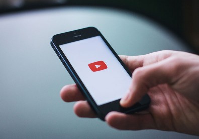 她如何辦到？讓Google收購當時不被看好的Youtube
