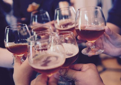 累死你的不是交際應酬，是你的「社交方法」