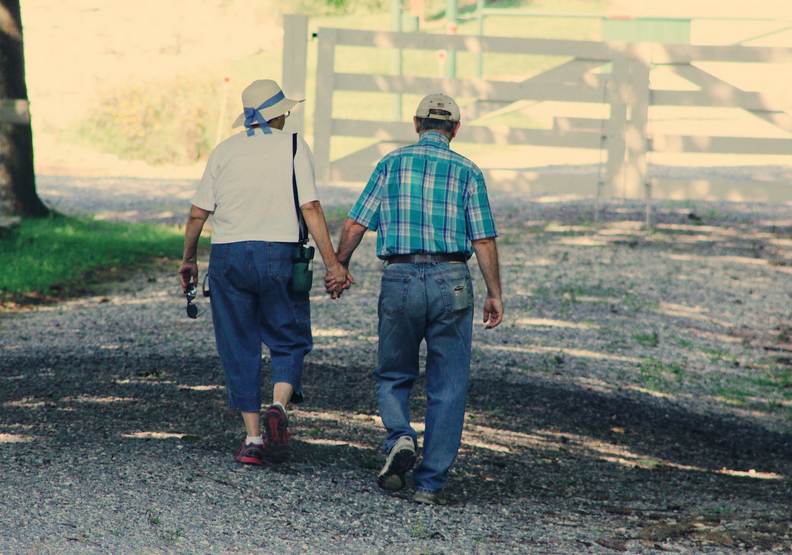 「眼看著他,一點點地把我忘記……」我是阿茲海默症患者家屬_img_5