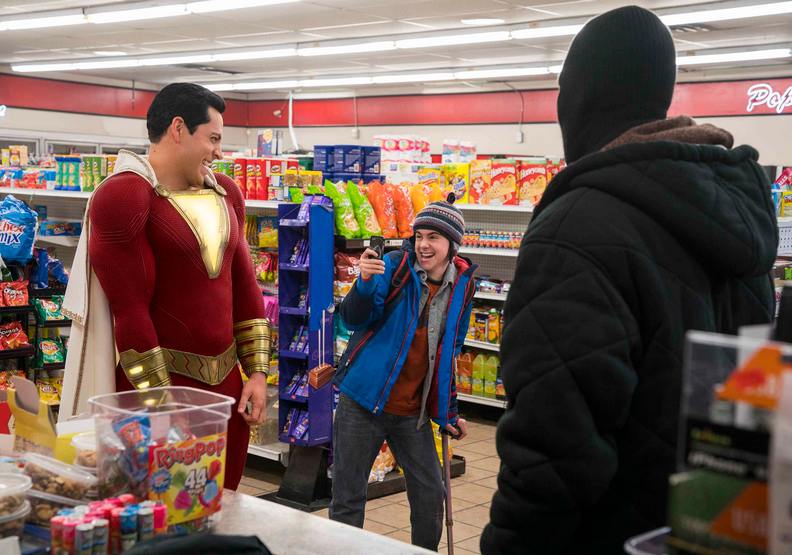 《沙贊！》：在怨懟世界的晦暗時，也許是你缺乏童心未泯的純真_img_1