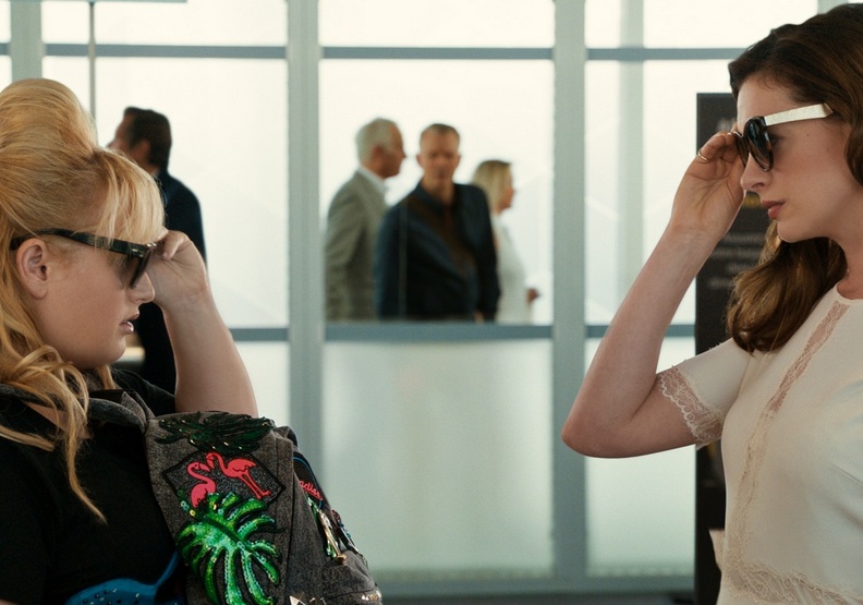 《詐騙女神》安海瑟薇：男人，總是會以為女人比自己笨_img_6