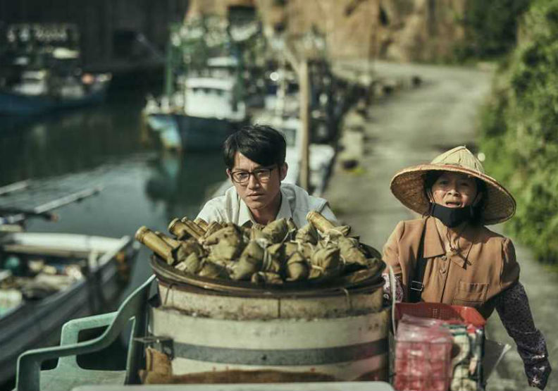 台劇《我們與惡的距離》這美麗的漁港，是水湳洞漁港邊的一角。公視提供