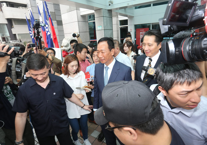 郭台銘啟動抗韓四部曲,招招直擊韓國瑜的要害?_img_4