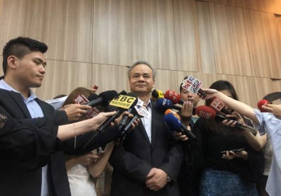詹宏志震怒後，中華郵政總座也證實：太多政治力介入
