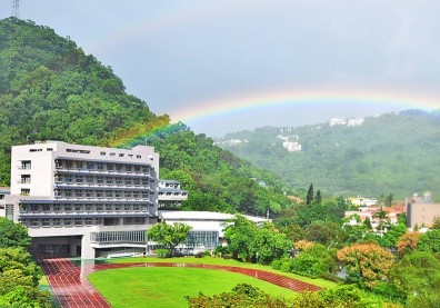 培育21世紀華人世界女性菁英