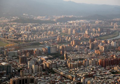 內政部：全國住宅總量破900萬！屋齡逾40年占三成，北市居冠