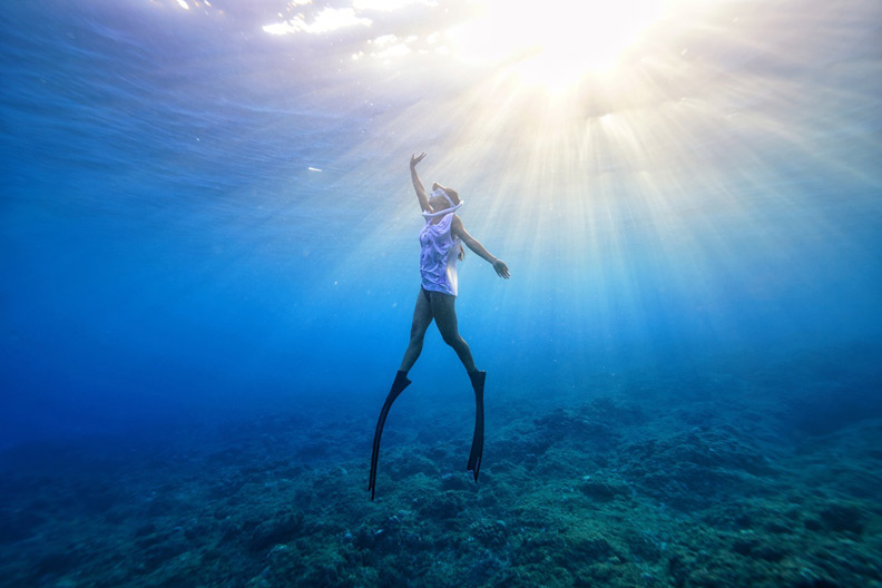 難以忘懷的恐懼經歷,開啟她23歲守護海洋之美的旅程_img_1