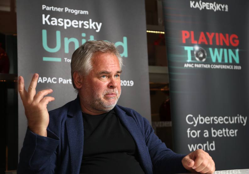 川普升高科技冷戰規格，鎖定中、俄企業為頭號敵人_img_1