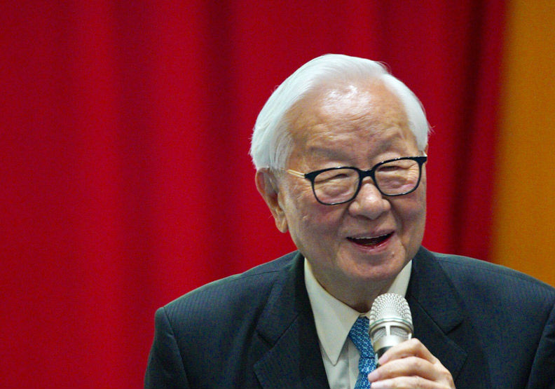 誰這麼厲害？玩弄了張忠謀還讓他佩服不已