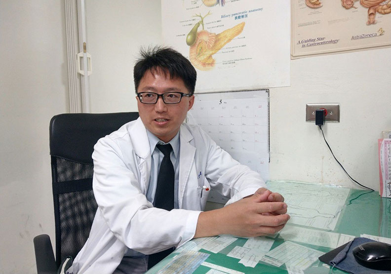 指甲黑痣伴阿嬤30年,竟是惡性黑色素瘤!_img_1