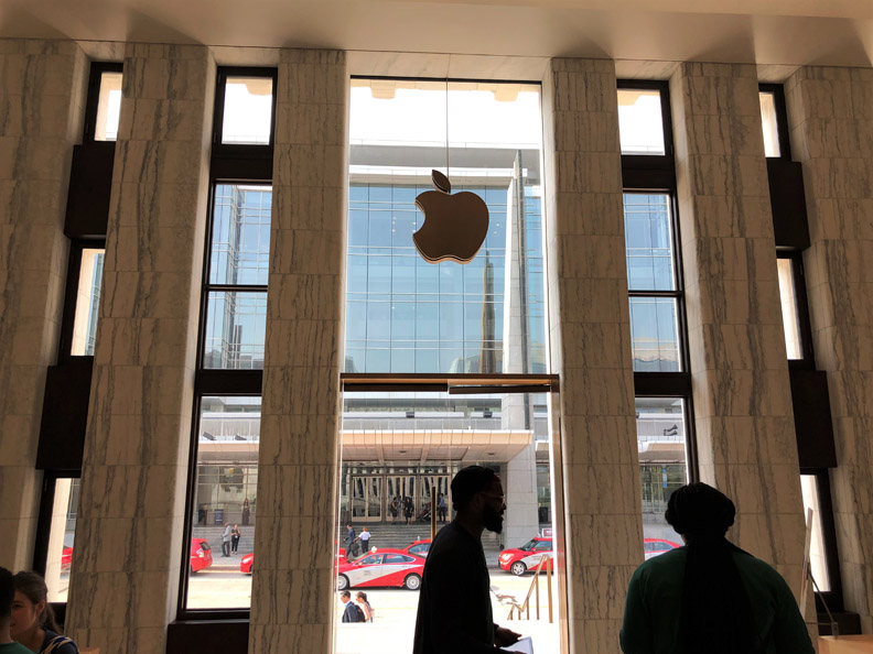 前身是圖書館!翻修歷史建築,眾所矚目的蘋果門市開幕了_img_6