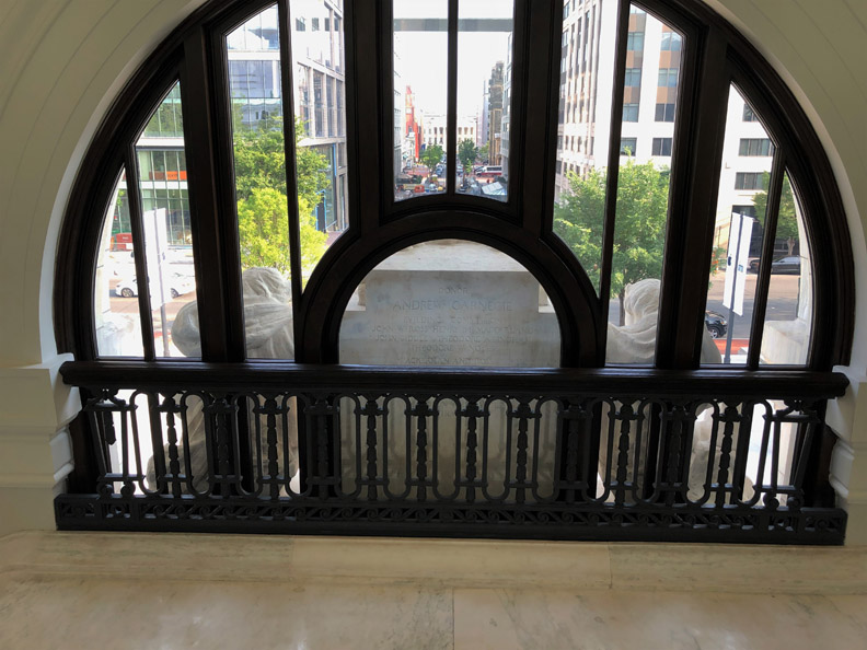 前身是圖書館!翻修歷史建築,眾所矚目的蘋果門市開幕了_img_13