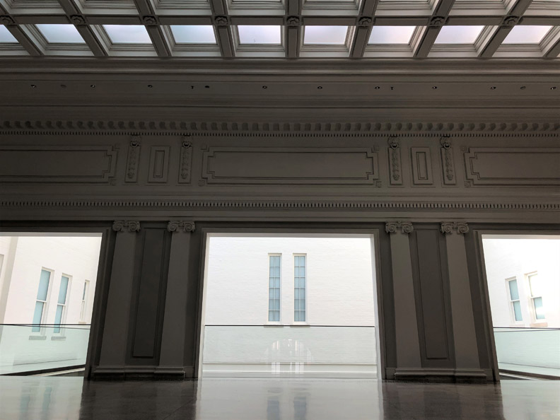 前身是圖書館!翻修歷史建築,眾所矚目的蘋果門市開幕了_img_14