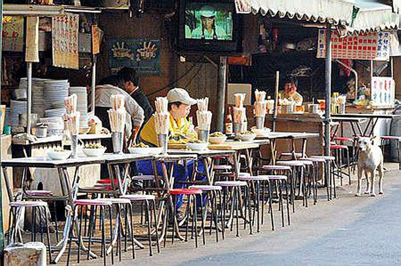 那些年台北的「牛肉麵街」,你吃過幾條?_img_3