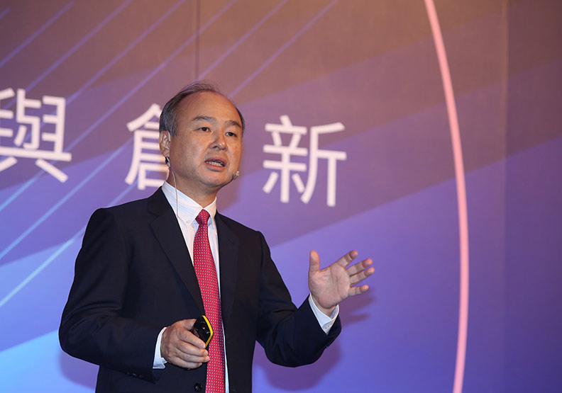 軟銀創辦人孫正義首度來台發表演說。