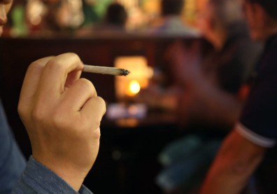 使用大麻無害？加國研究：青少年濫用恐傷腦