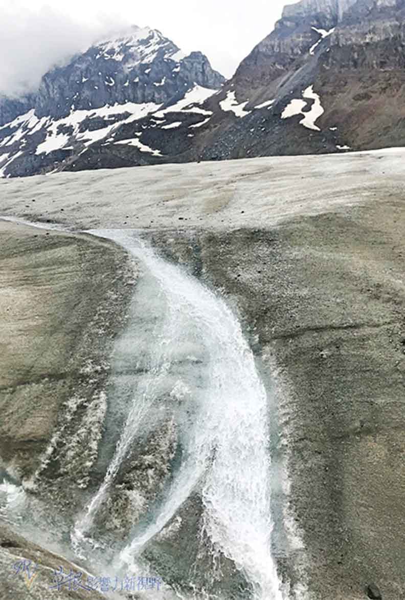 鮮明的藍綠色湖水！嘆為觀止大冰原：班夫國家公園_img_15