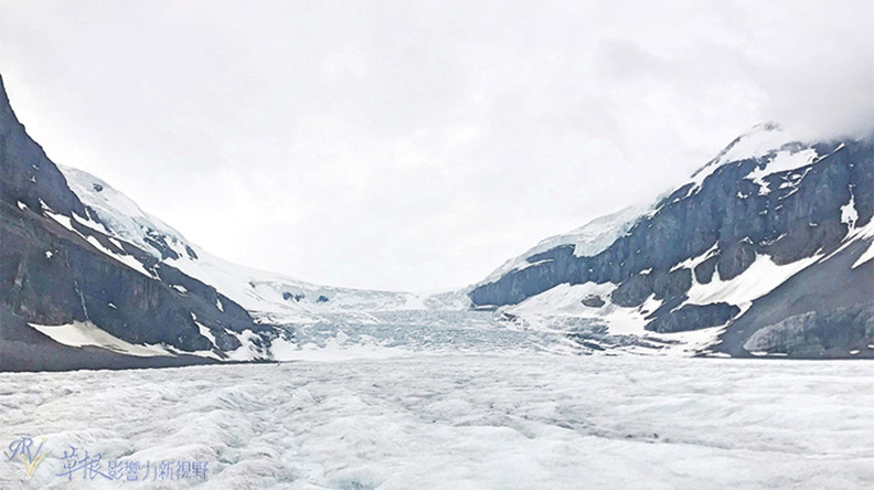 鮮明的藍綠色湖水！嘆為觀止大冰原：班夫國家公園_img_16
