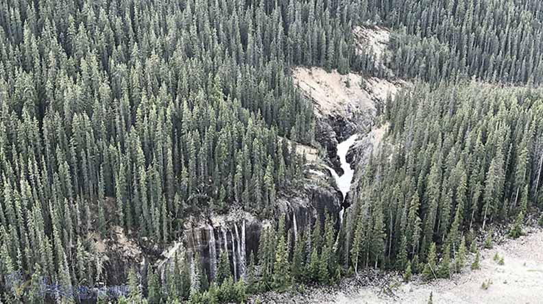 鮮明的藍綠色湖水！嘆為觀止大冰原：班夫國家公園_img_22