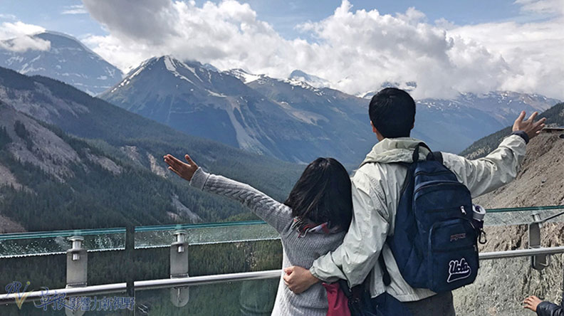 鮮明的藍綠色湖水！嘆為觀止大冰原：班夫國家公園_img_25