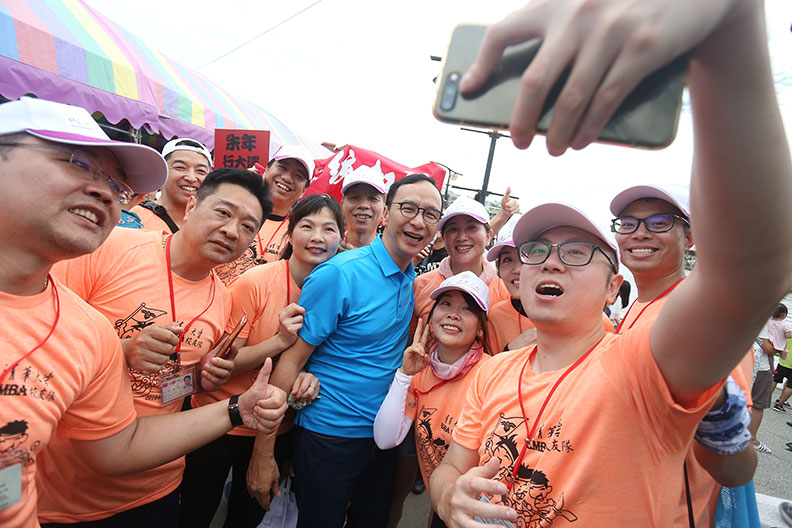 跨出同溫層、做自己 朱立倫︰我是台灣穩定的力量_img_3