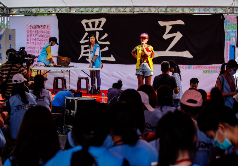 航空兄弟較勁！長榮推吳季剛二代睡衣迎戰星宇時尚制服？_img_4