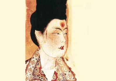 和現代相反的美感？真人實作，畫出唐代仕女仿妝