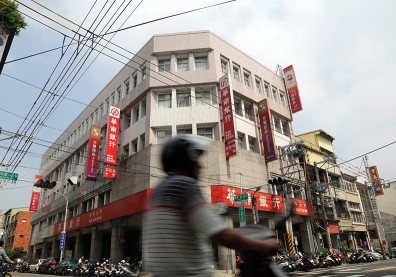 28家分行插旗12萬人小鎮 員林憑什麼贏過基隆、花東？