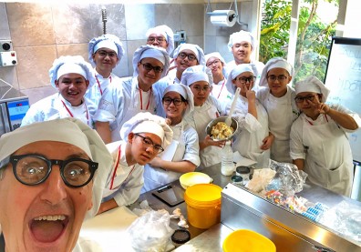 高中實驗教育「小而美」 從類職場探索人生志趣