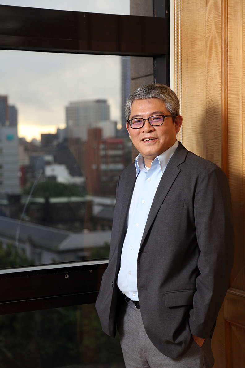 花敬群指出,台灣房子正加速「變老、變危」,而台灣又地震頻繁,「危老」改建、解決居住安全,不容再等。取自《遠見雜誌》資料庫。