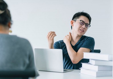偏頭痛永遠好不了？醫學瑜伽伸展帶你遠離慢性頭痛