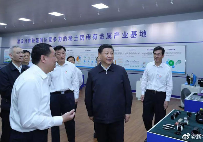 大陸國家主席習近平早前視察江西金力永磁科技，被認為是對外暗示中國不排除打「稀土牌」。新華網