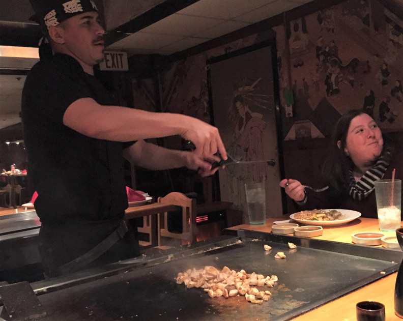 洋蔥火山？美國的日式鐵板燒：視覺與聽覺的饗宴_img_10