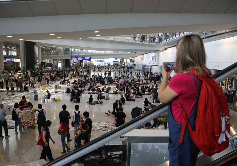 最近出國容易碰意外...這些情況旅平險賠不賠？